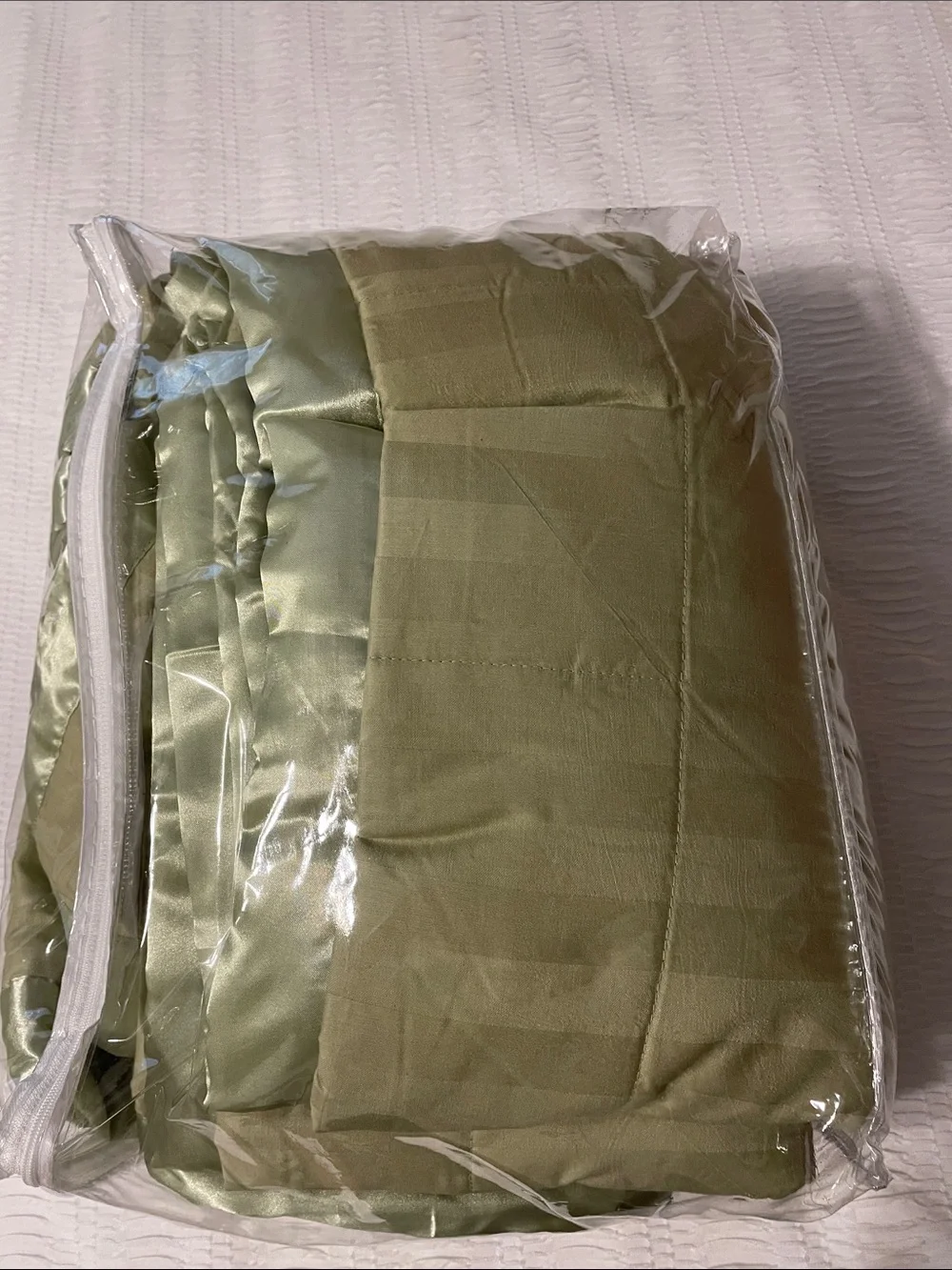 Charter Club Cotton Bed Cover. King Size. Sage Green. Great Condition
